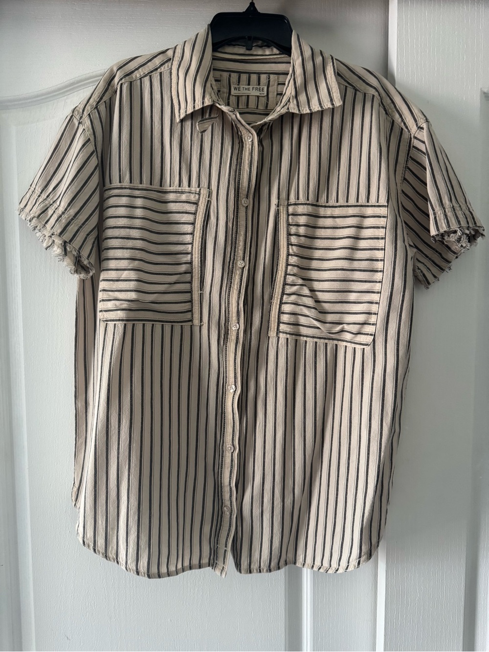 We the Free Christopher
Blouse Tan Black Stripes Buttondown Short Sleeve  SZ M - Picture 6 of 11